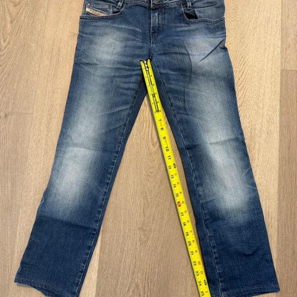 Diesel Newz Jeans (Size 27) - Picture 10 of 15